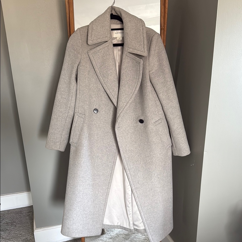 Club Monaco Gray Trench Coat with Oversized Fit and Notched Lapel